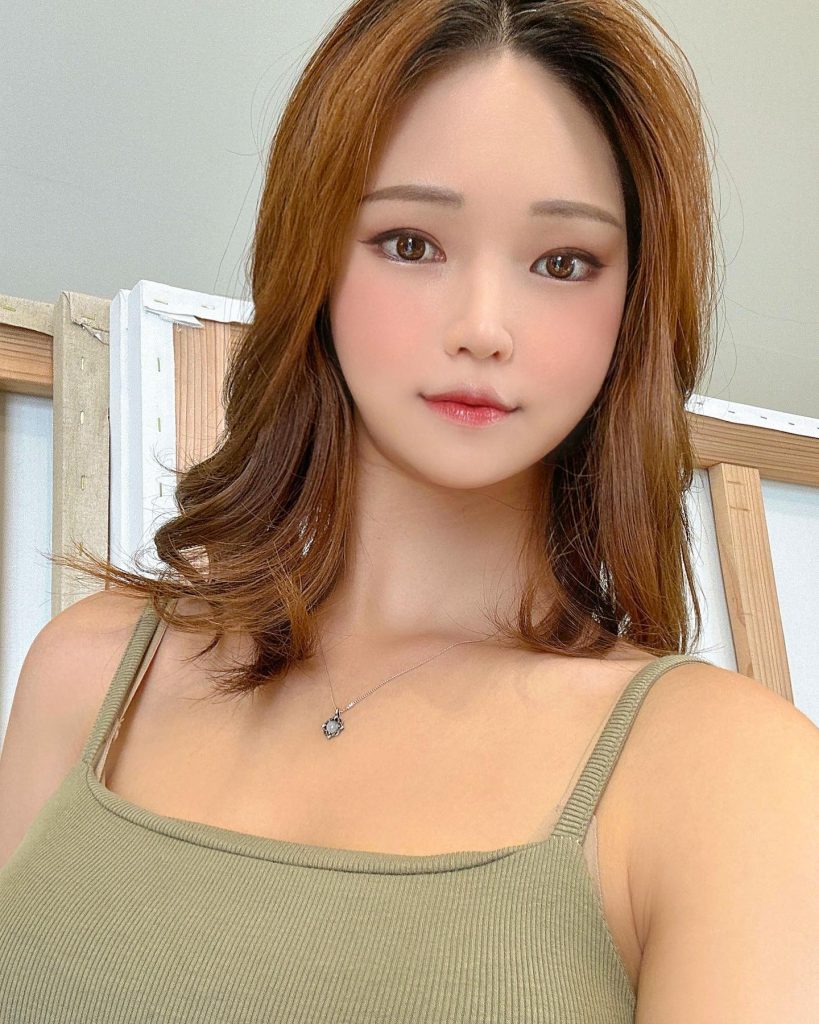 Yuyuhwa Age, Career, and Net Worth in 2024