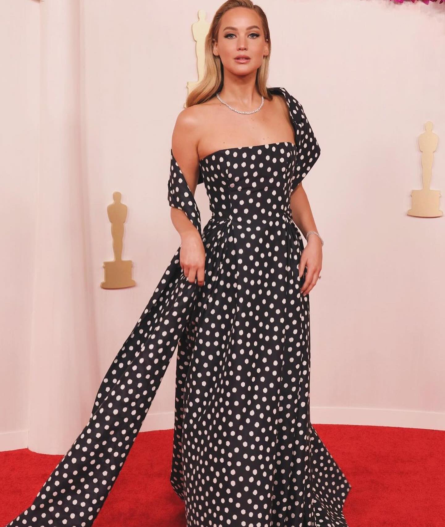 What is Jennifer Lawrence Height? Latest Career and Net Worth Insights